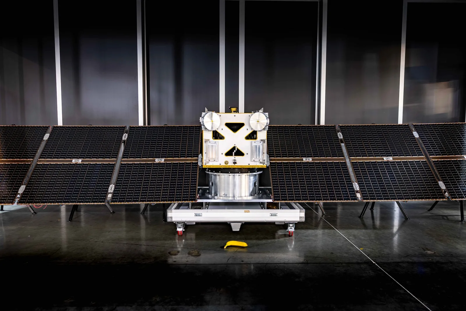AstroForge's DeepSpace-2 spacecraft, a 200 kg asteroid rendezvous and imaging probe