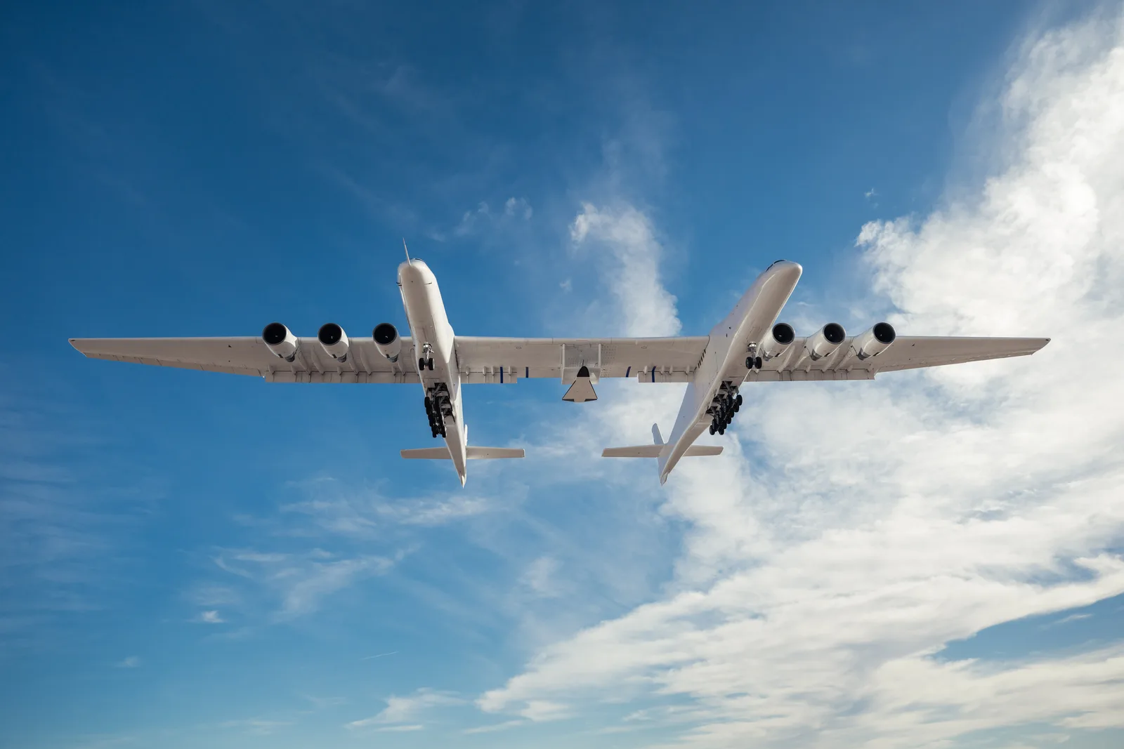 Stratolaunch's Roc carrier aircraft taking off from Mojave Air and Space Port carrying the Talon-A2 vehicle